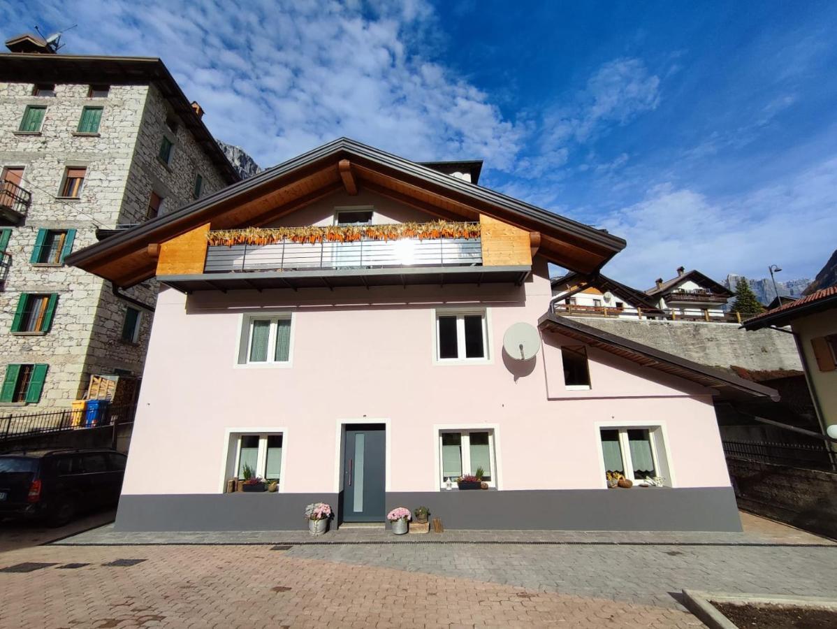 Sweet Dolomites Sauna & Jacuzzi Apartment